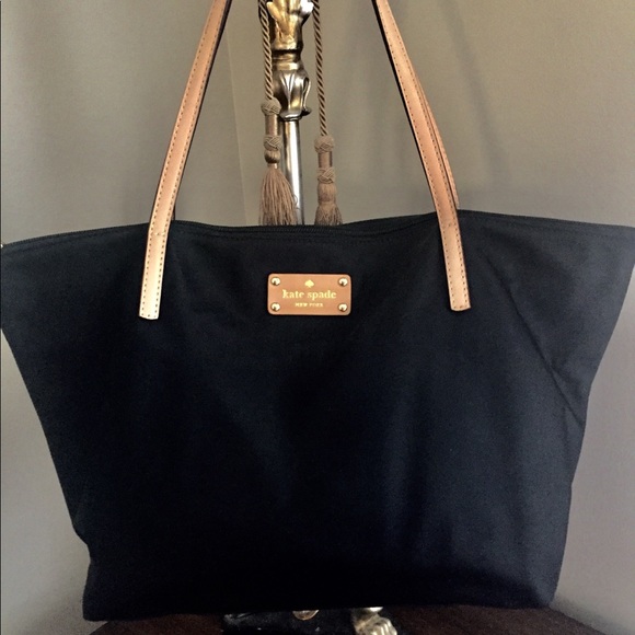 Kate Spade Handbags - Kate Spade Tote Bag